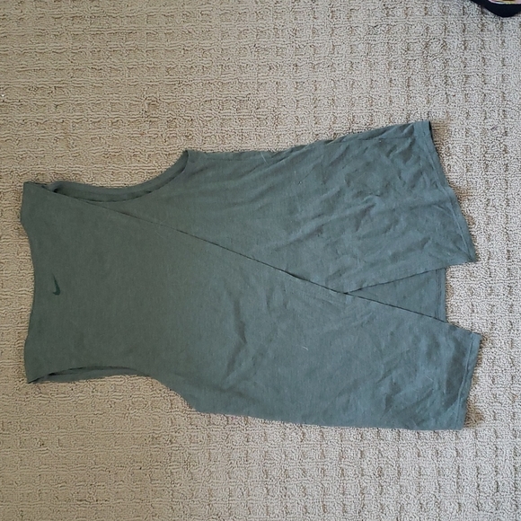 nike open back green tank top - Picture 2 of 2